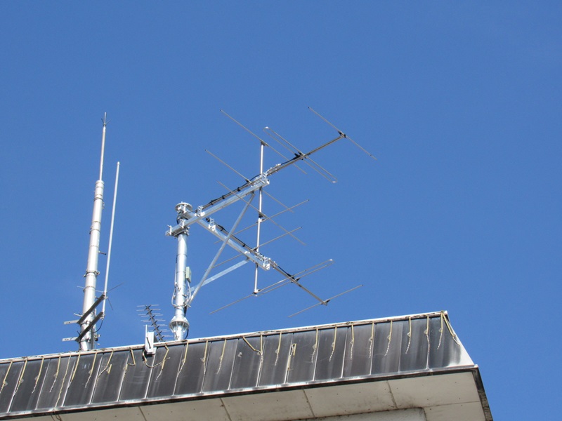 「FM DAMONO」の電波が発射されている送信アンテナ(足利市巴町)